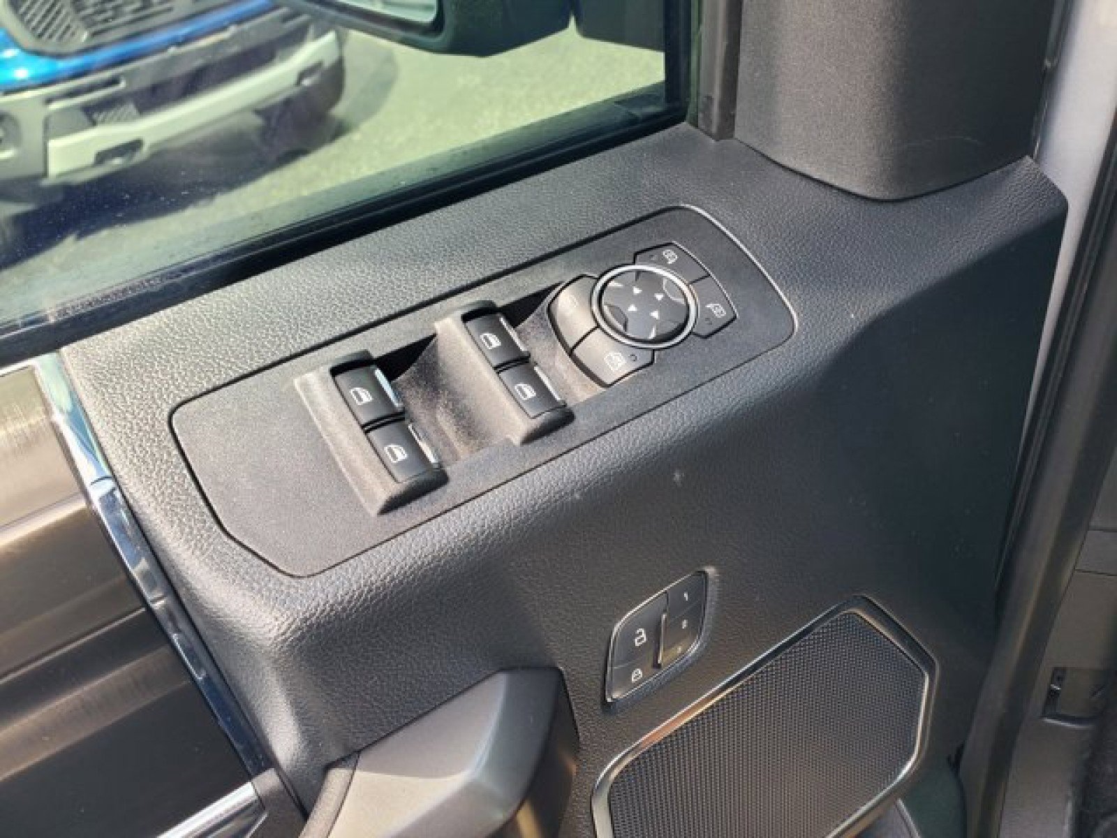 Certified 2019 Ford F150 Lariat image 14