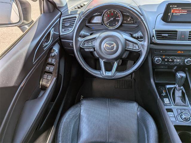 Used 2018 MAZDA MAZDA3 Grand Touring image 13