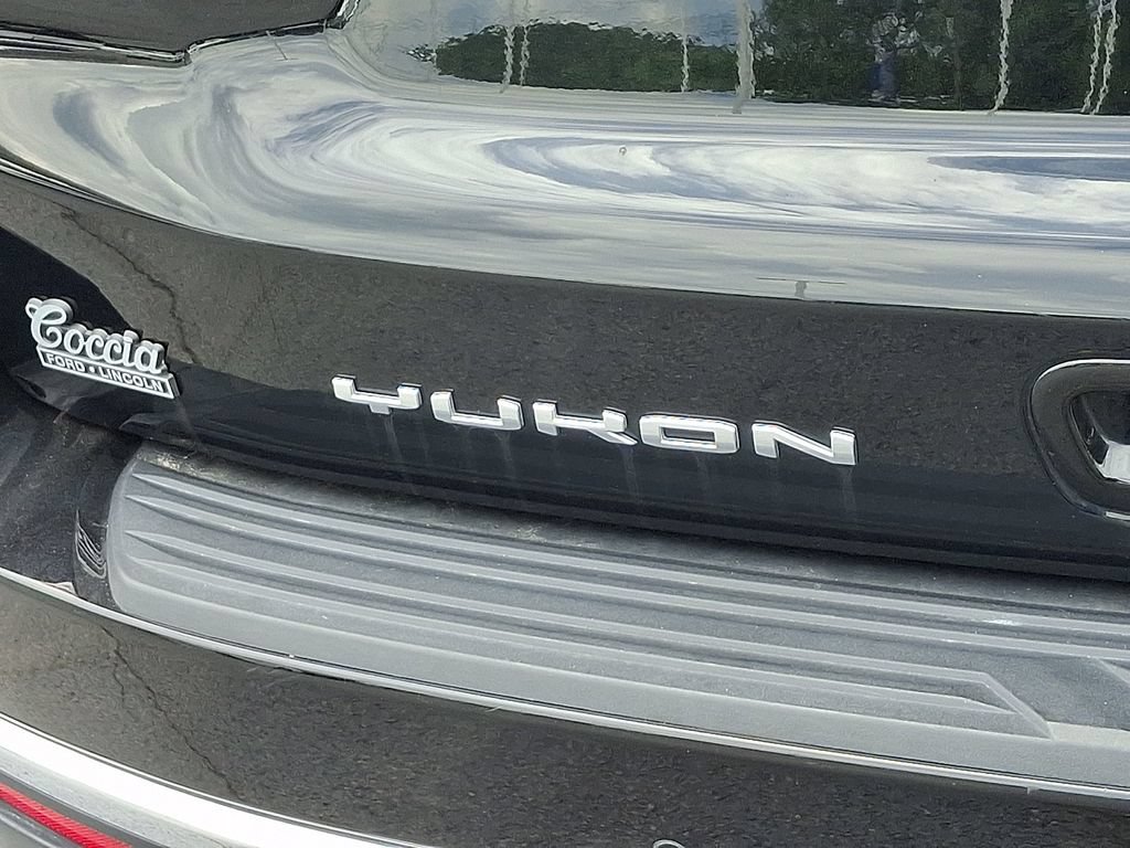 Used 2022 GMC Yukon SLT w/ SLT Luxury Package AWD/4WD image 29