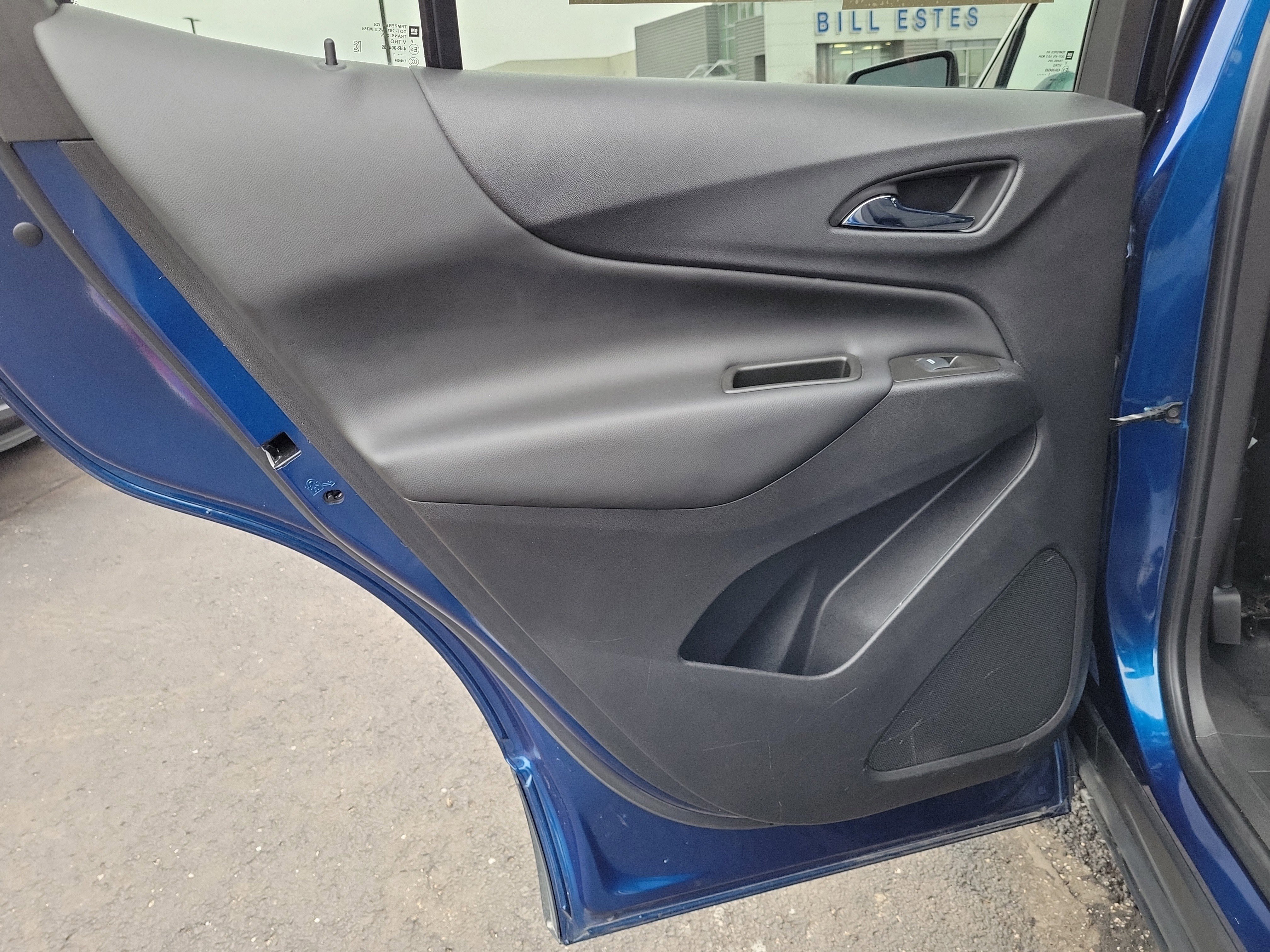 Used 2022 Chevrolet Equinox LT image 9