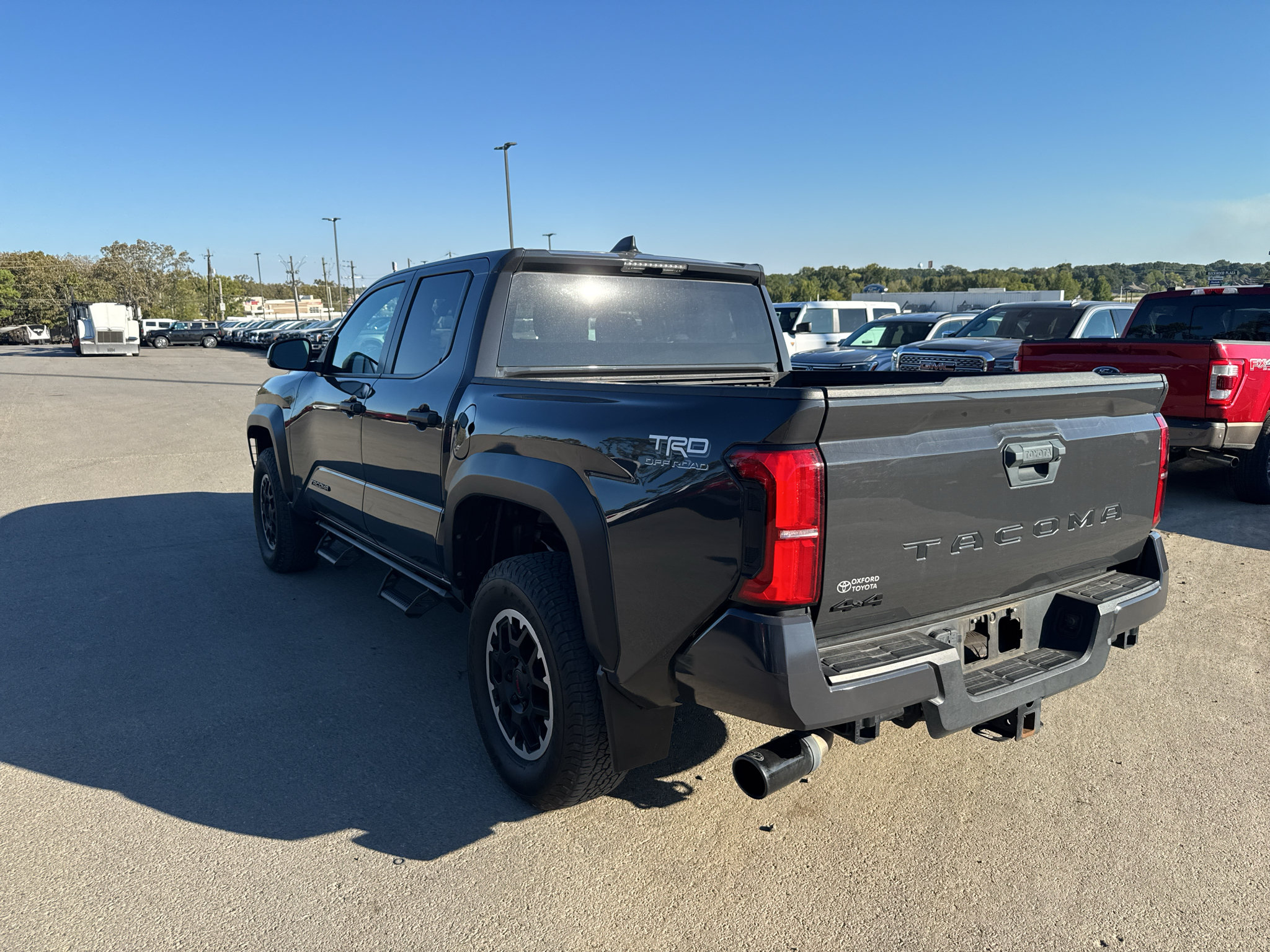 Used 2024 Toyota Tacoma TRD Off-Road AWD/4WD image 8