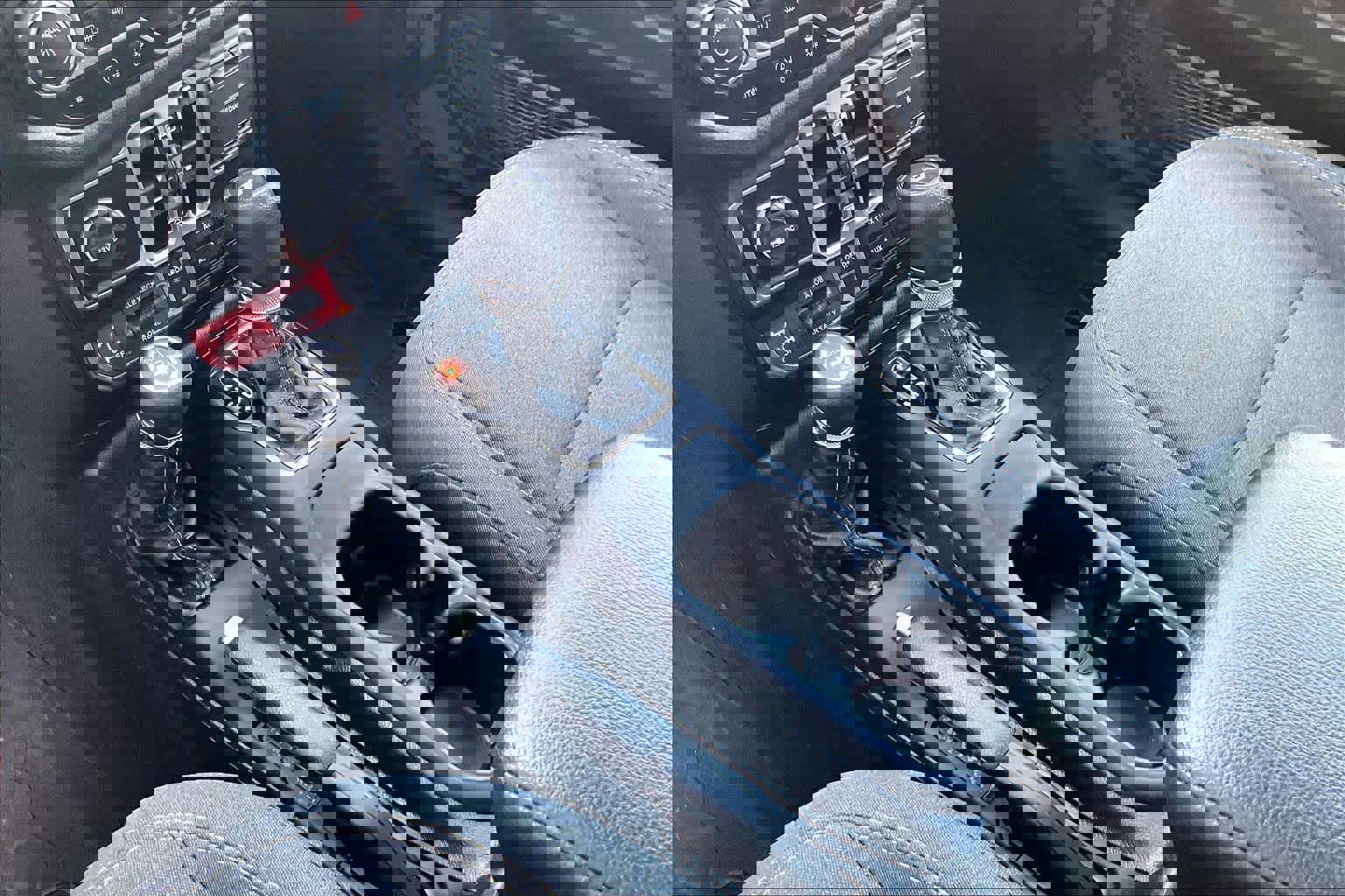 Used 2025 Jeep Wrangler Willys image 20