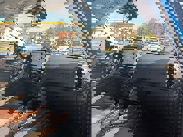 Certified 2025 Ford Bronco Sport Outer Banks w/ Outer Banks Tech Package+ image 37