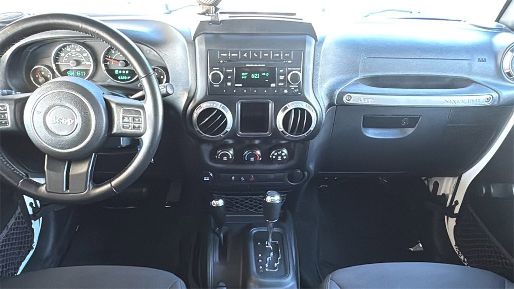 Used 2017 Jeep Wrangler Unlimited Sport w/ Connectivity Group image 10