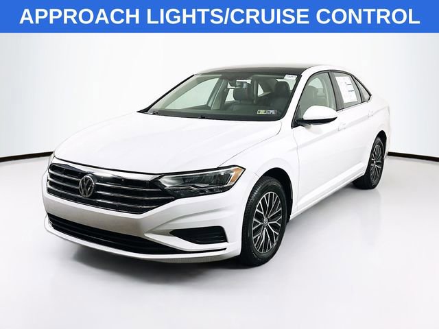 Used 2020 Volkswagen Jetta SE w/ SE Cold Weather Package image 1