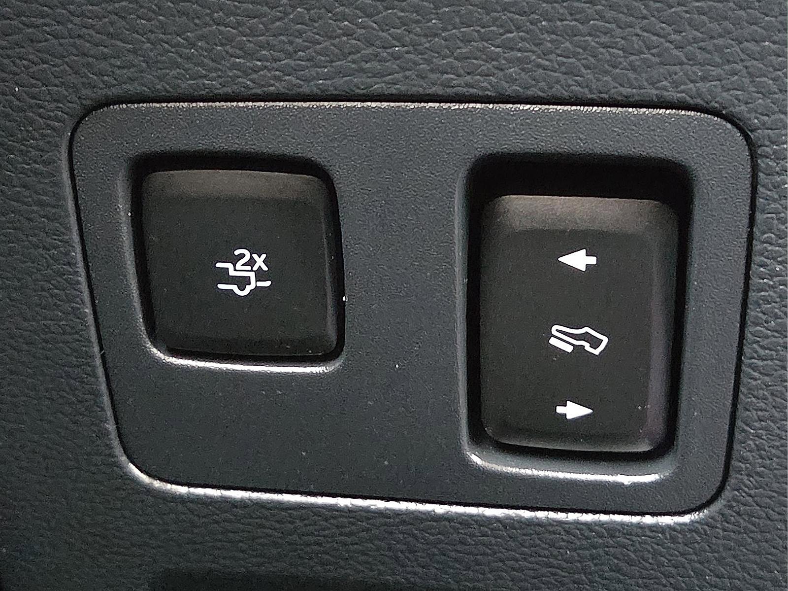 Certified 2022 Ford F350 Lariat w/ Lariat Ultimate Package image 21