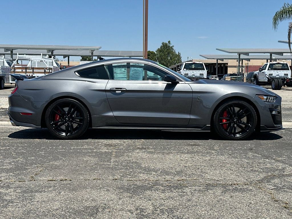 Certified 2021 Ford Mustang Shelby GT500 w/ Technology Package RWD image 2