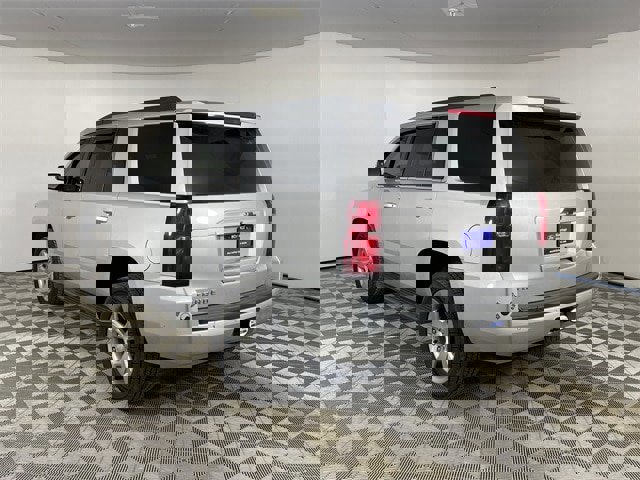 Used 2018 Chevrolet Tahoe LS image 2