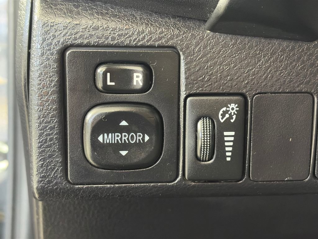 Used 2019 Toyota Corolla LE FWD image 23