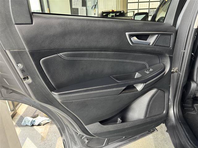 Certified 2024 Ford Edge Titanium AWD/4WD image 26