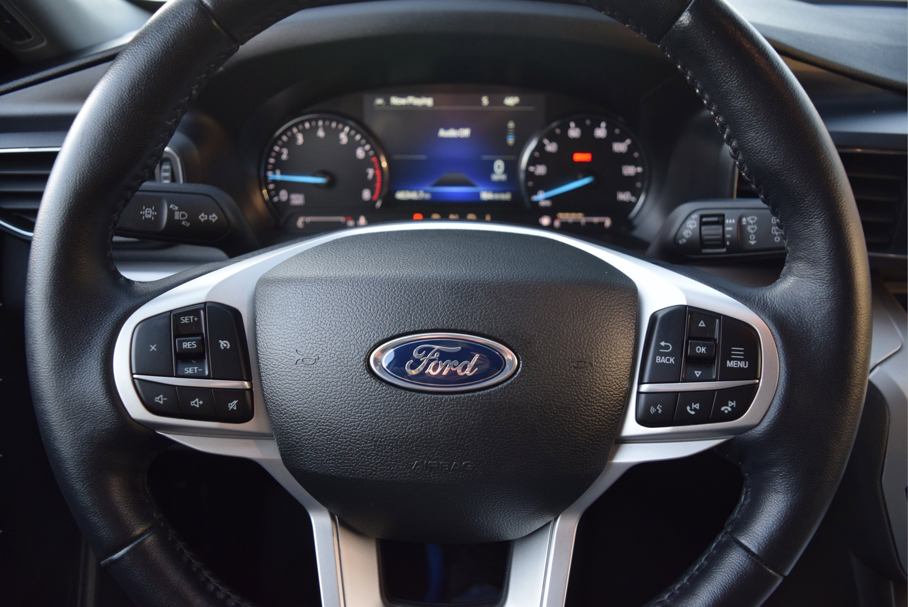 Certified 2023 Ford Explorer XLT w/ Equipment Group 202A image 11