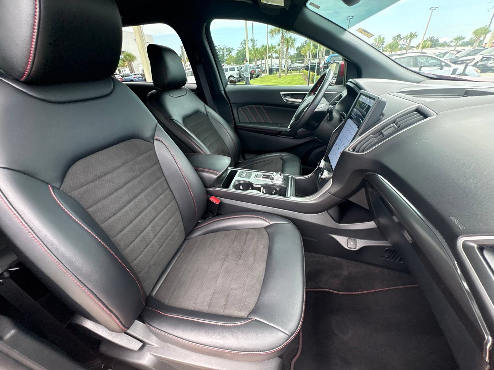Certified 2024 Ford Edge ST-Line AWD/4WD image 18