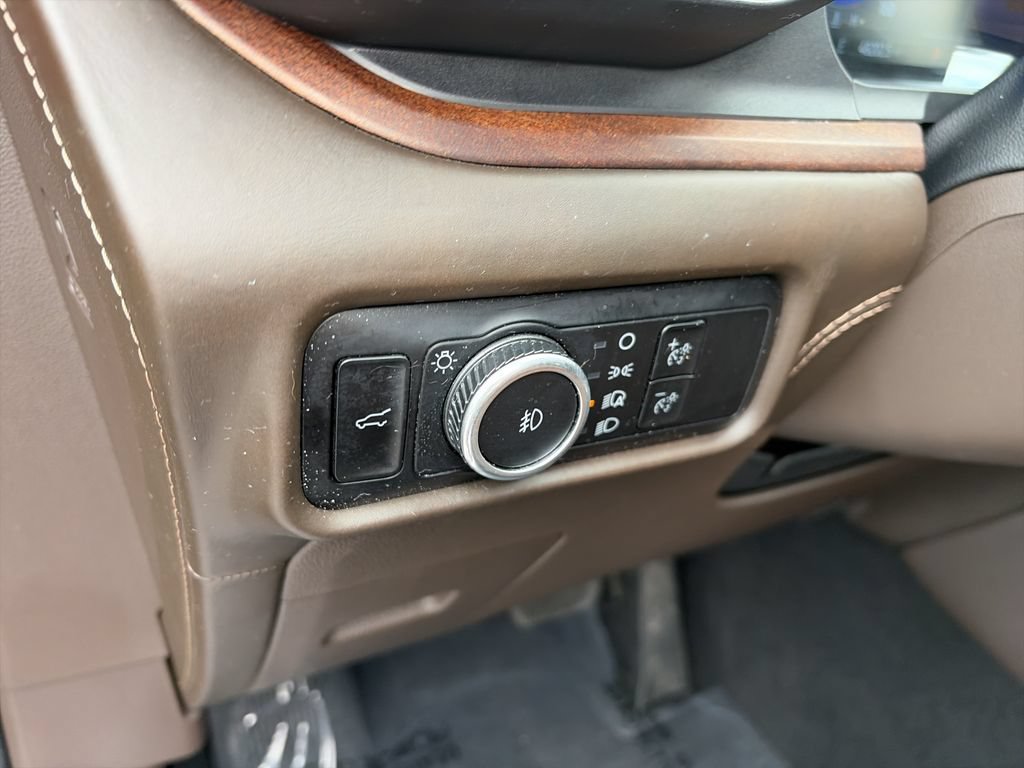 Certified 2023 Ford Explorer King Ranch w/ Technology Package AWD/4WD image 19