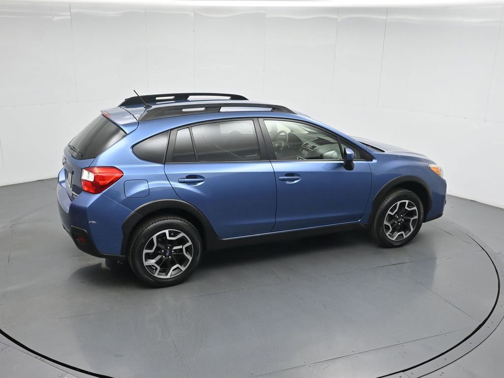 Used 2017 Subaru Crosstrek 2.0i Premium image 12
