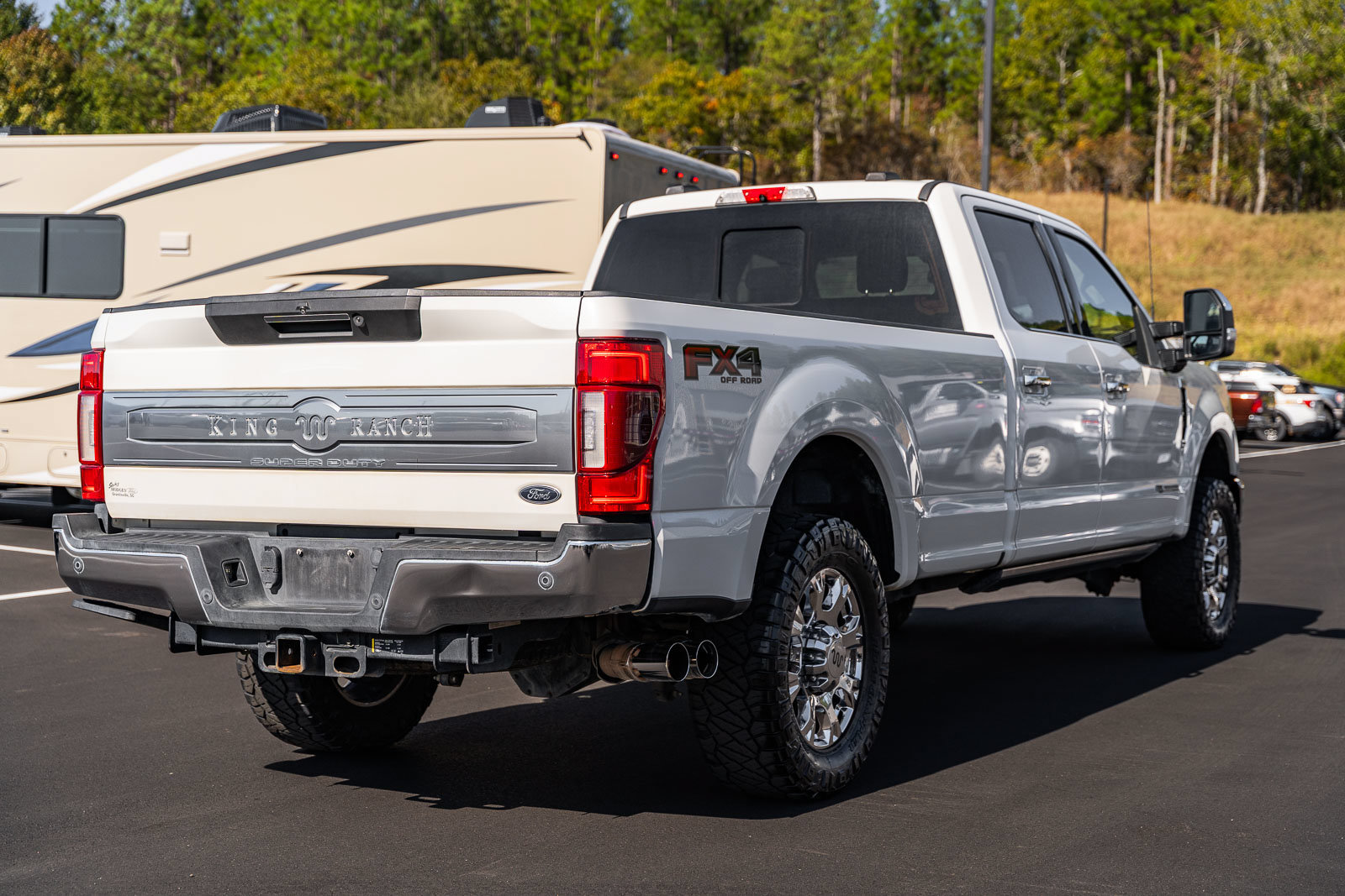 Certified 2022 Ford F350 King Ranch w/ King Ranch Ultimate Package AWD/4WD image 7
