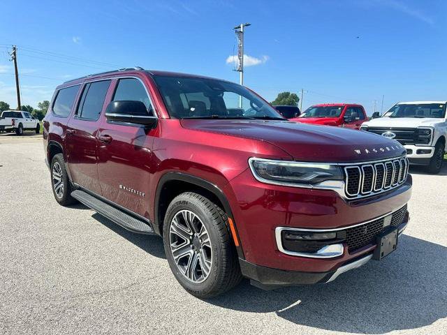 Used 2023 Jeep Wagoneer L Series II AWD/4WD image 7