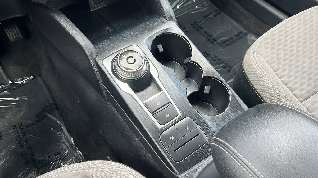 Certified 2022 Ford Escape SE w/ SE Sport Appearance Package FWD image 17