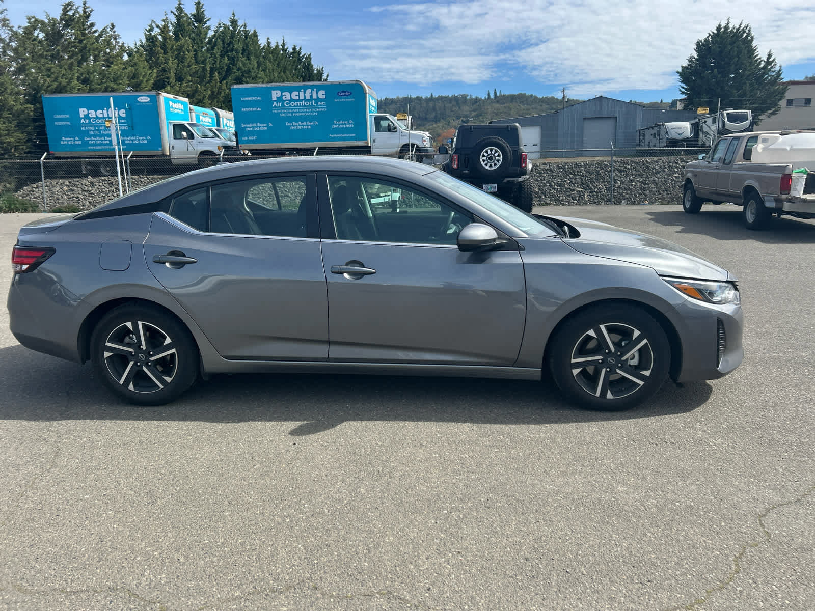 Used 2024 Nissan Sentra SV image 6