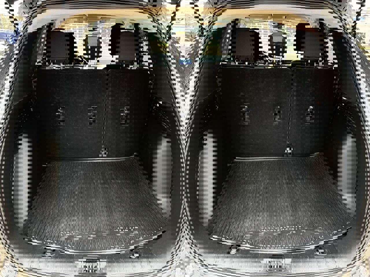 Certified 2020 Ford Escape SE image 29