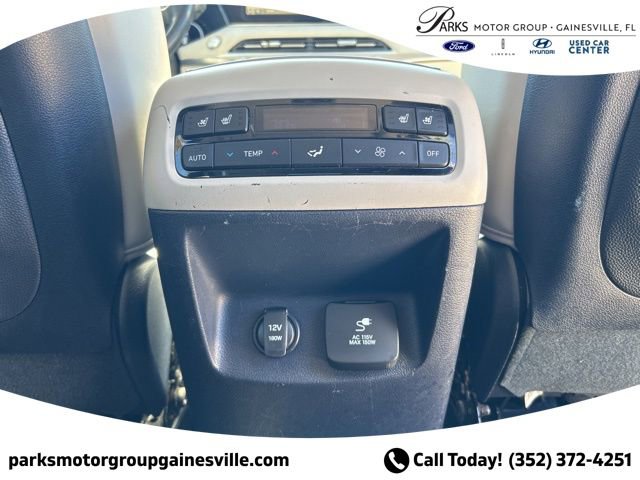 Used 2021 Hyundai Palisade Limited image 18