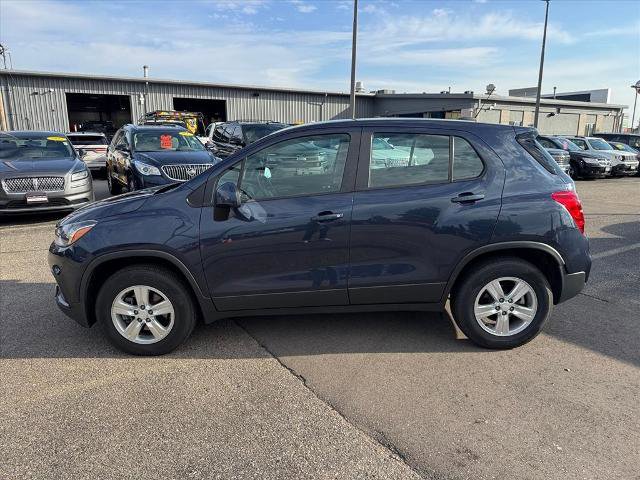 Used 2019 Chevrolet Trax LS image 3