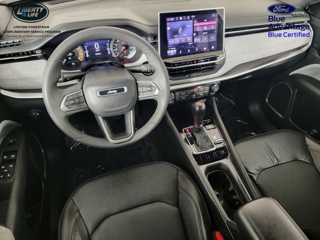 Used 2023 Jeep Compass Latitude image 31
