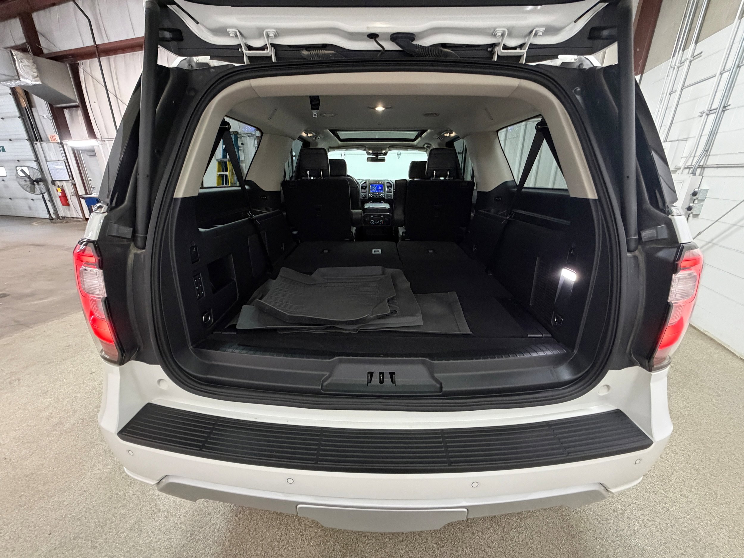 Certified 2021 Ford Expedition Max Platinum AWD/4WD image 34