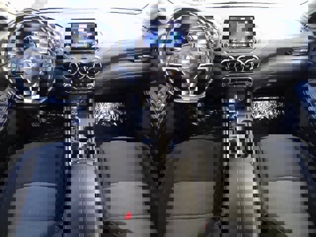 Used 2022 Nissan Sentra SV image 10