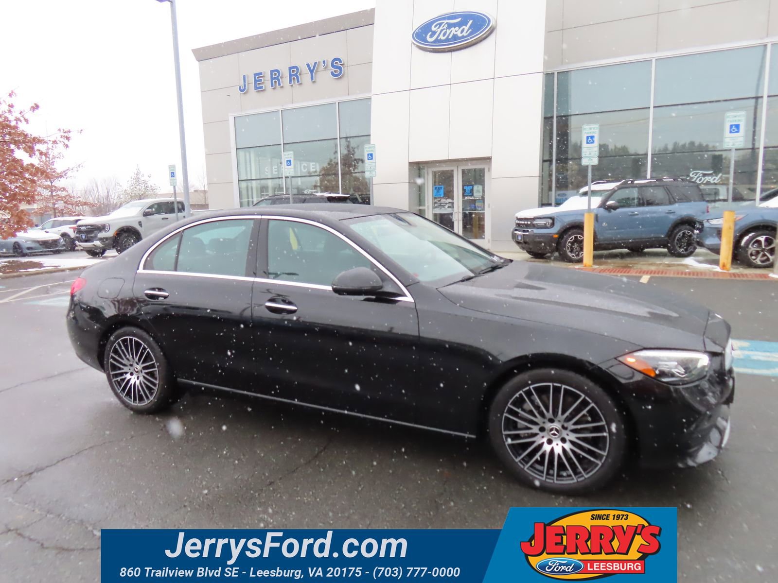 Used 2025 Mercedes-Benz C 300 4MATIC Sedan image 8