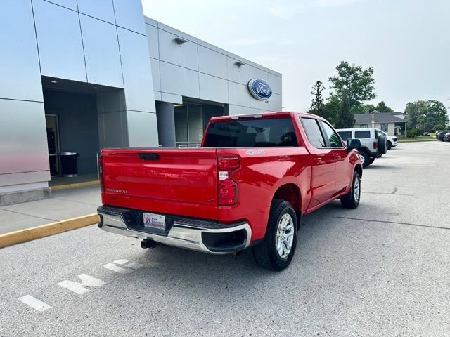 Used 2023 Chevrolet Silverado 1500 LT AWD/4WD image 15