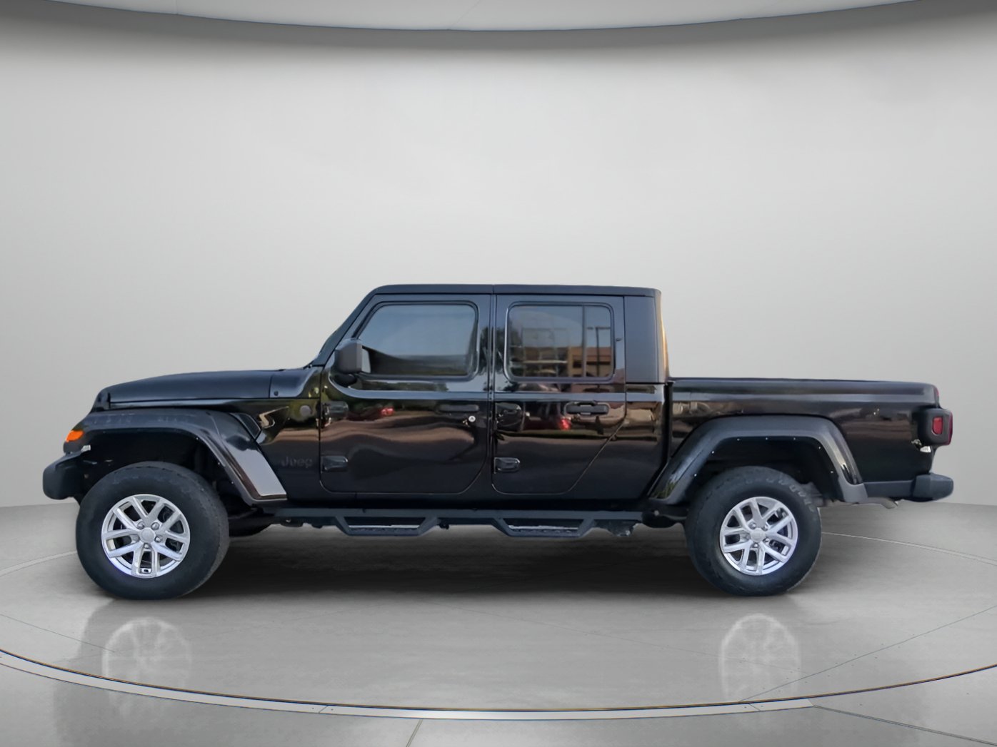 Used 2023 Jeep Gladiator Sport AWD/4WD image 13