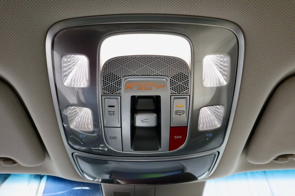 Used 2023 Genesis GV80 3.5T Advanced + w/ Winter Weather Package image 25