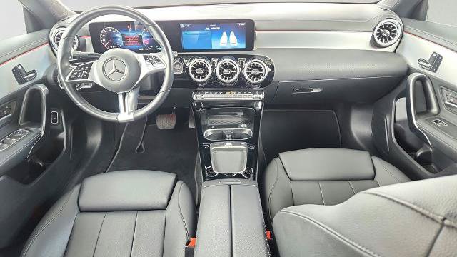 Used 2025 Mercedes-Benz CLA 250 image 27