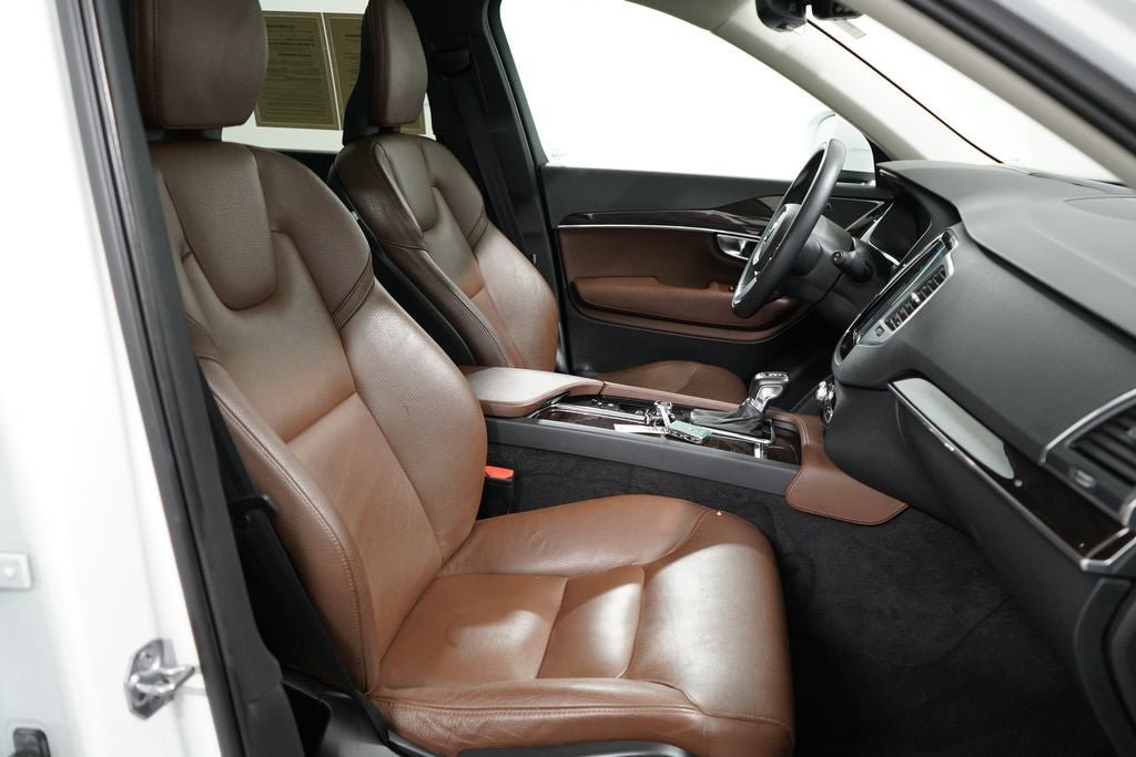Used 2019 Volvo XC90 T6 Momentum w/ Advanced Package AWD/4WD image 34