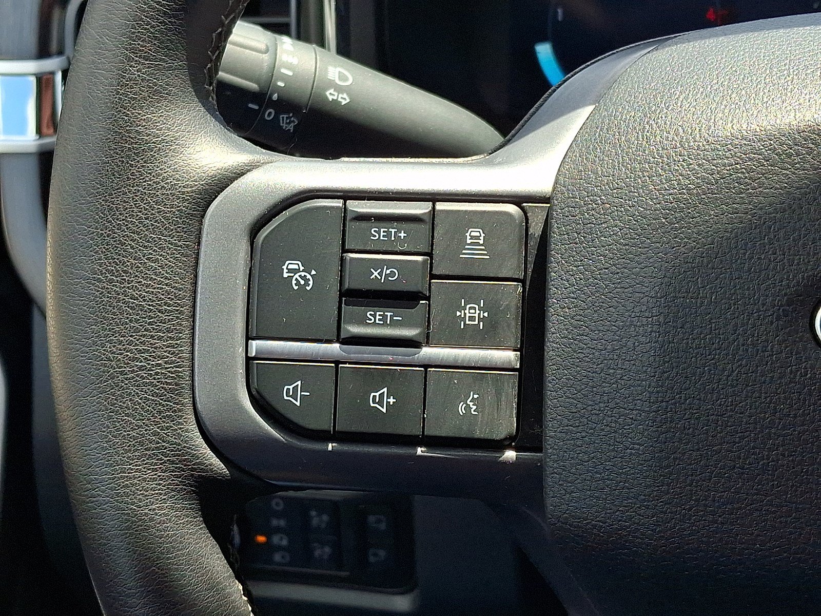 Certified 2025 Ford F250 Lariat w/ Lariat Ultimate Package AWD/4WD image 20