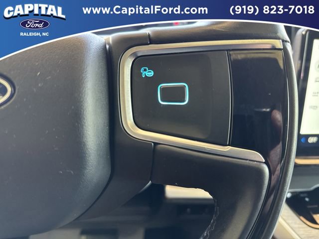 Certified 2025 Ford Expedition Max Platinum w/ Driver's Package image 27