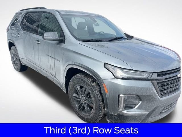 Used 2023 Chevrolet Traverse LS w/ Midnight/Sport Edition image 8