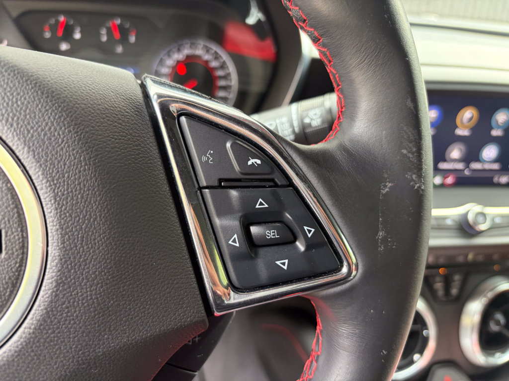Used 2023 Chevrolet Camaro LT RWD image 36
