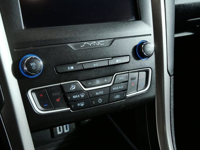Certified 2020 Ford Fusion SE AWD/4WD image 21