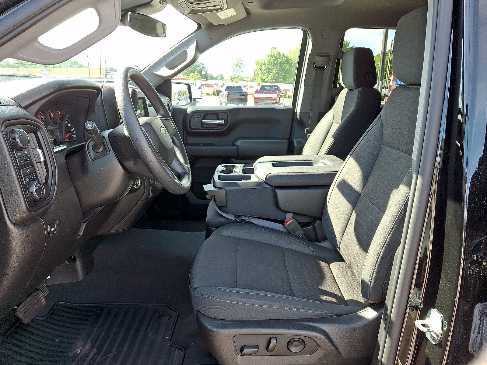 Used 2025 Chevrolet Silverado 1500 Custom AWD/4WD image 12