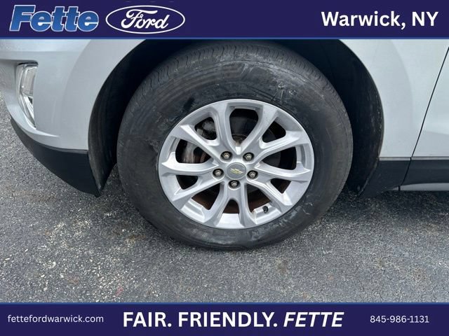 Used 2019 Chevrolet Equinox LS AWD/4WD image 2