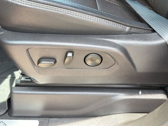 Used 2024 Chevrolet Silverado 3500 High Country w/ High Country Premium Package AWD/4WD image 22