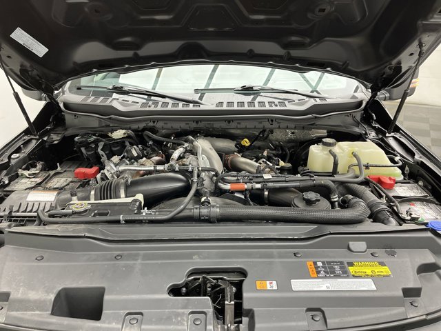 Certified 2024 Ford F250 Lariat w/ Lariat Ultimate Package AWD/4WD image 32