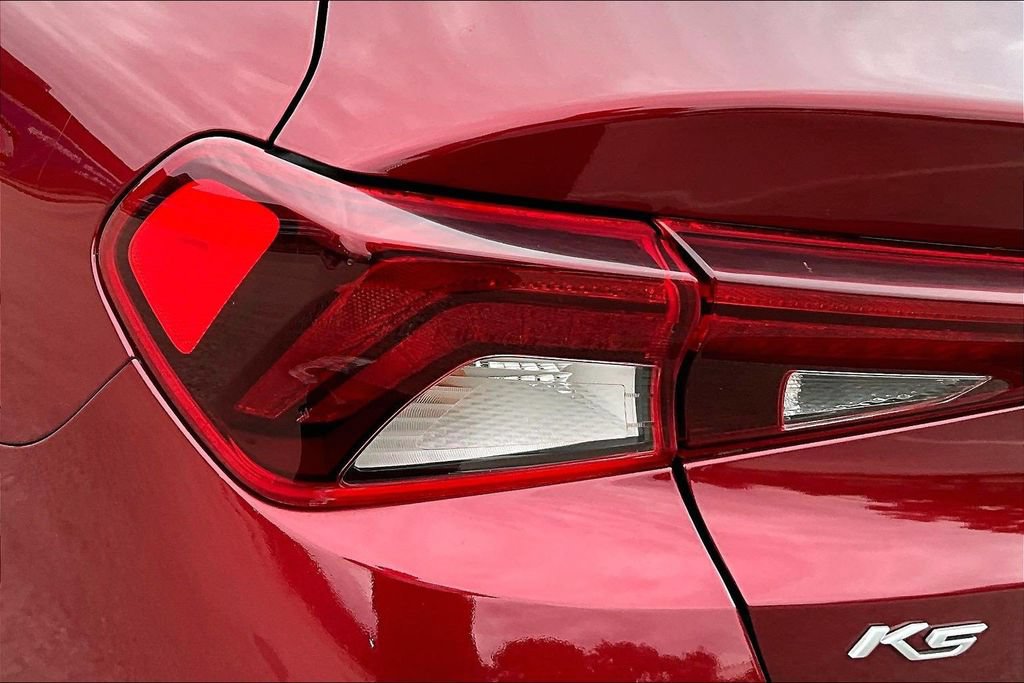 Used 2022 Kia K5 LXS FWD image 28