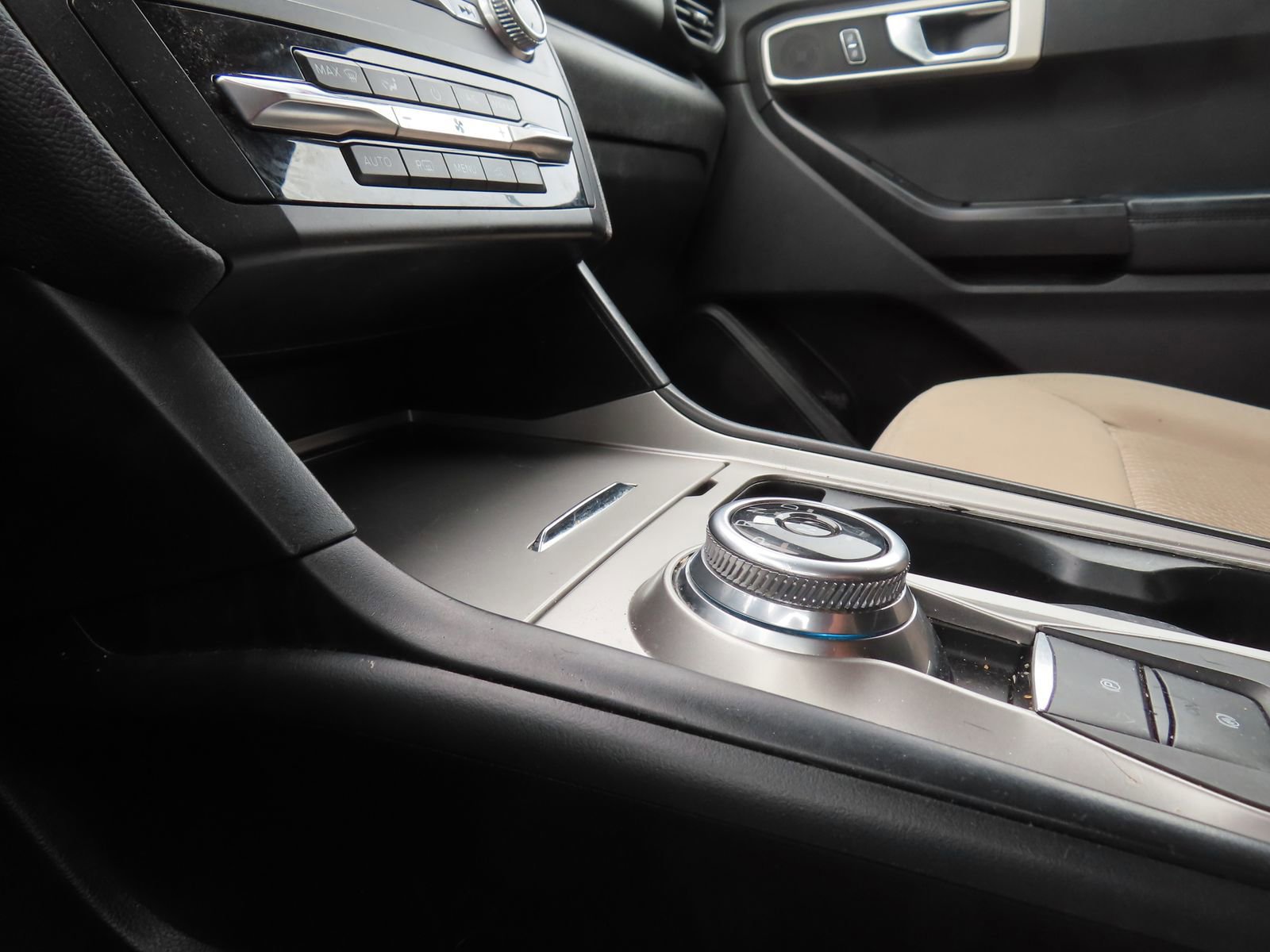 Certified 2020 Ford Explorer 4WD image 24
