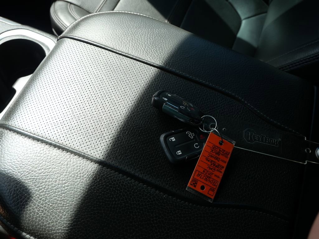 Used 2023 GMC Sierra 2500 Denali w/ Denali Black Diamond Edition image 28