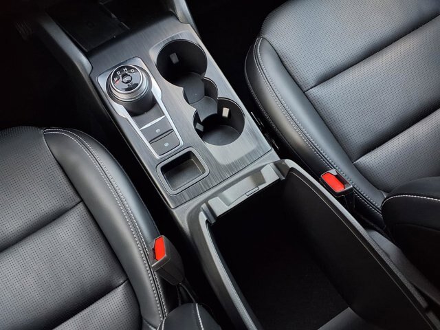 Certified 2024 Ford Escape Platinum AWD/4WD image 15