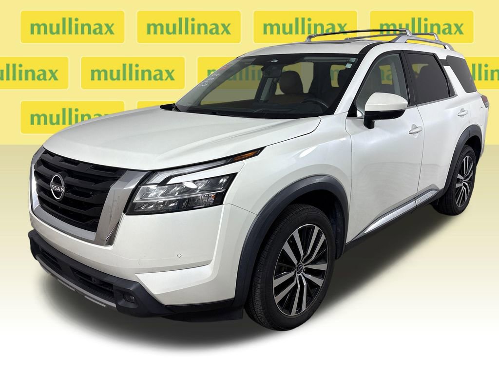 Used 2023 Nissan Pathfinder Platinum FWD image 14