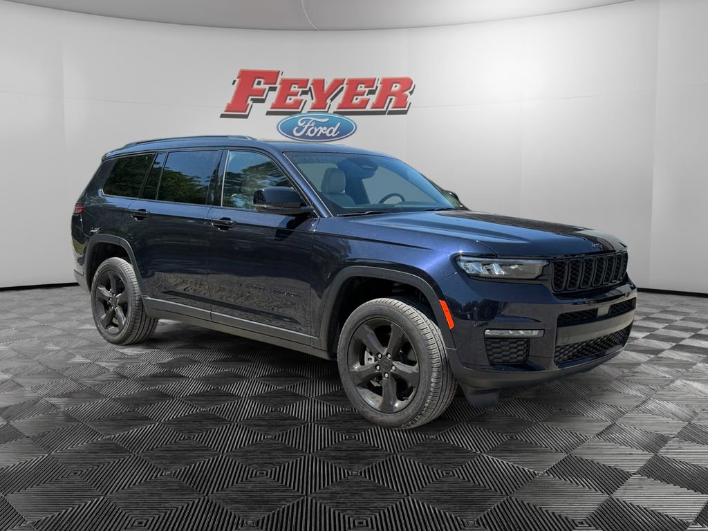 Used 2024 Jeep Grand Cherokee L Limited w/ Black Appearance Package RWD image 7