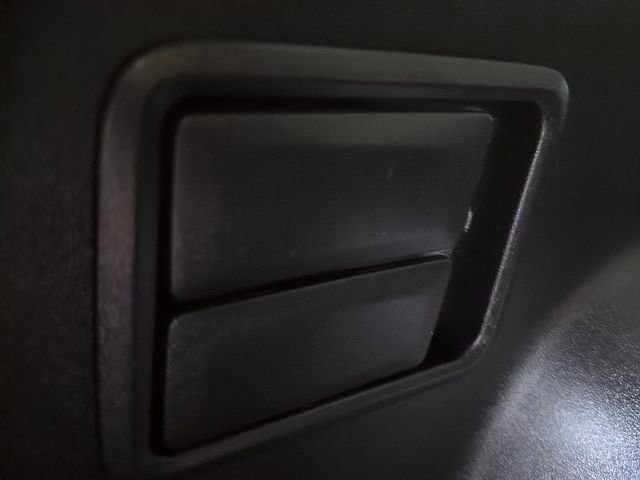 Used 2022 GMC Acadia AT4 image 39